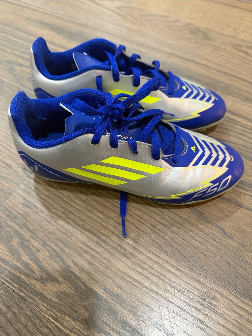 adidas Messi F50 Kids Blue & Silver Soccer Cleats size 4 kids